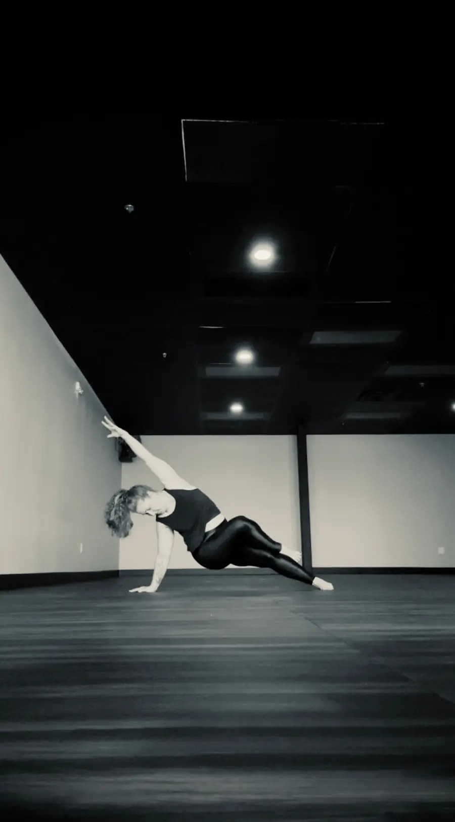 Side plank variation in the studio